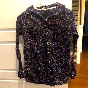 ⭐️4/$25 Boho  Paisley Button Down